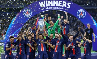 进退两难！26岁欧洲冠军门神面临无球可踢，错误时机造就尴尬局面