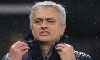 穆帅17轮不败却陷争二迷局，更衣室悬念再起？