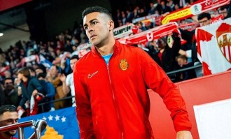 对坐替补席不满，西甲球队副队长被撤职