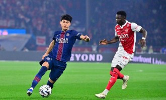 天助朗斯：1-3，法甲第一轰然倒下，遭法甲第7掀翻，争冠白热化