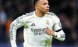 刷新C罗纪录！欧冠传奇改写，姆巴佩7战轰入12球，登顶历史首位