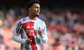 记者：在接下来几天里，阿森纳有信心与恩瓦内里续签一份长期合同