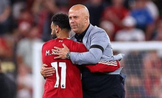 萨拉赫重返利物浦首发内幕揭秘！斯洛特权衡利弊，多方支持力保红军核心归队